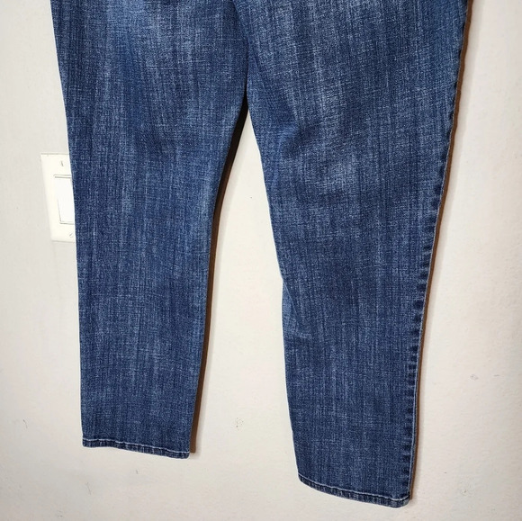 Chico's SO SLIMMING Girlfriend Slim Leg Ankle Jeans. Size 10P - Picture 10 of 16